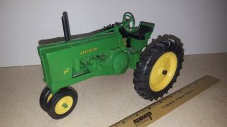 Toy Ertl John Deere 60 Row Crop Tractor