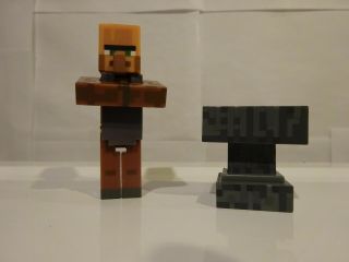 Minecraft Jazwares 2.  75 " Blacksmith Villager Figure With Anvil