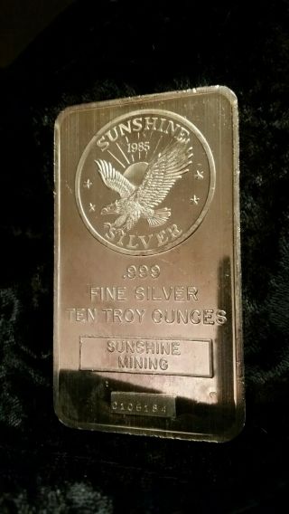 10 Oz.  999 Fine Silver Bullion Bar.  Sunshine Mining.  Serial C106184
