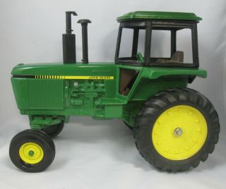 Vintage Ertl 1/16 John Deere 4450 Tractor