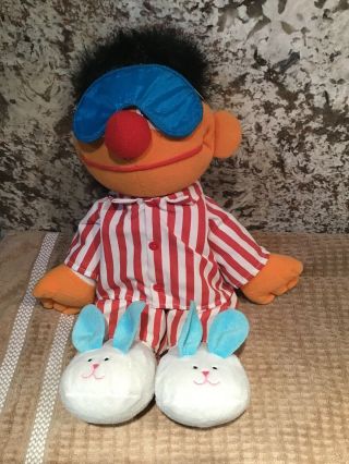 Tyco 1996 Sesame Street Sleep And Snore Ernie Talking & Singing Plush Doll 18 "