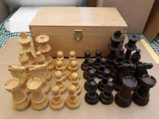 Chess,  Staunton Men Made In France Of Boxwood,  In Shape & Quality Box