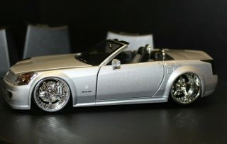 Hot Wheels 1/18 Scale Model Car 53838 - Cadillac Xlr - Silver