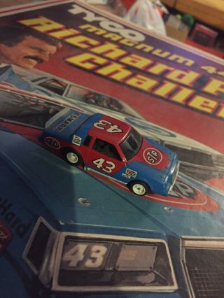 1983 Tyco Magnum 440 - X2 Richard Petty Challenge Slot Car Set W/ 88 Car Box 6221