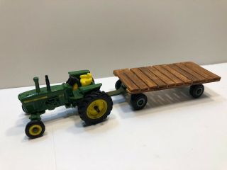 1/64 Custom John Deere 2510 Tractor With Custom Wooden Hay Wagon