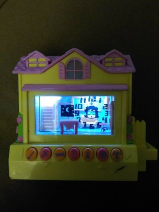 2005 Mattel Pixel Chix Yellow House Interactive Toy
