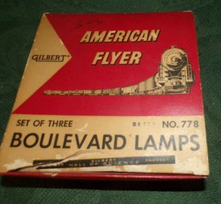 American Flyer No.  778 Set Of 3 Boulevard Lamps In Rough Box Plus Spare