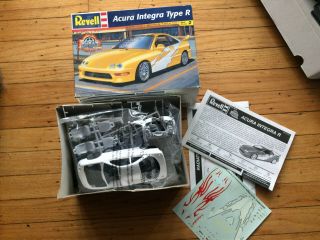Revell 1:25 Acura Integra Type R Model Kit