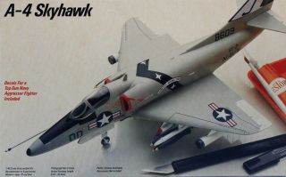 Testors Fujimi 1:48 Mcdonnell Douglas A - 4 Skyhawk Plastic Model Kit 332u