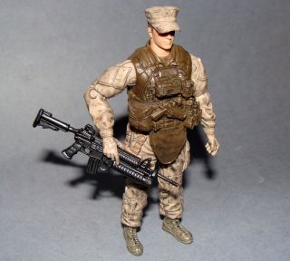 1:18 Bbi Elite Force U.  S Marine Recon Squad Leader Sergeant Soldier Figure 4 "
