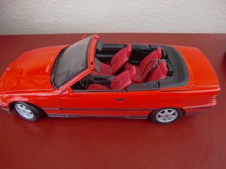 Maisto 1993 BMW 325i Convertable Red Diecast Metal 1:18 2