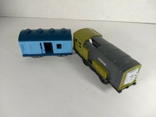Thomas & Friends Trackmaster Dodge Train Engine Motorized With Car
