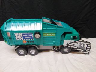 2011 Tonka Garbage Waste Truck Green Color W/ Dumpster With Sounds 06744