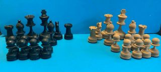 Old Vtg Collectible Wm.  F.  Drueke 32 Piece Carved Wood Chess Set W/ Box