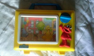 Tyco Vintage Sesame Street Elmo Musical Tv Wind Up Box Baby - Preschool