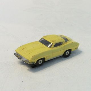 Vintage Yellow 63 Corvette Split Window T Jet Aurora Ho Scale Slot Car Runs