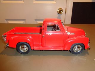Mira Solido 1:18 Die Cast 1953 Chevrolet Pick Up Truck Collectible Car Red