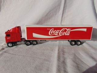 1994 Ertl Coca Cola Die Cast Tractor Trailer Semi Truck 1:64 Real Rubber Tires