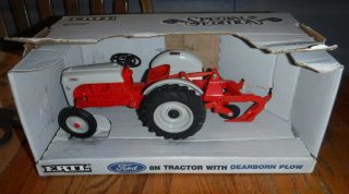 Ertl Ford 8n Tractor With Dearborn Plow 1:16 Scale