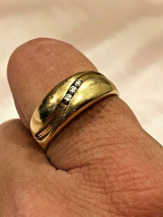 Mens 14 Kt Yellow Gold Diamond Wedding Ring Size 9.  50 Total Weight 6.  5 Grams