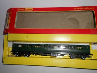 Triang Hornby R.  749 Sr 1st/3rd Composite Coach.  V/good Cond.  Oo Scale.  Boxed