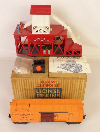 Lionel 352 Postwar Ice Depot Set - Ex,  In Orig.  Box W/inserts