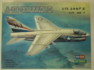 Hobby Boss A - 7e Corsair Ii 1/72 Scale Model Airplane Kit 87204