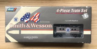 Smith & Wesson Train 4 Piece Ho Scale 44 Magnum Revell