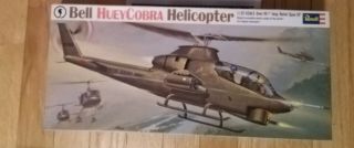 Revell Ah - 1 Huey Cobra Helicopter Vietnam Assault 1/32 Scale