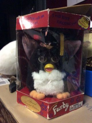 1999 Special Limited Edition Graduation Electronic Furby Model 70 - 886 2