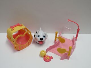Chubby Puppies Dalmatian Puppy Weave Pole Course Playset Plus Carrier