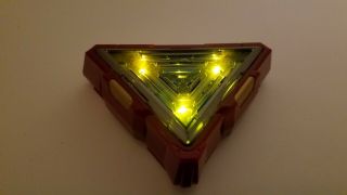 2010 Hasbro Marvel Iron Man Electronic Light Up Triangle Arc Reactor Chest Toy