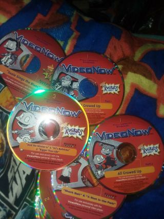 13 Video Now Disc,  26 Episodes.  Rugrats,  Jimmy Neutron,  Scooby Doo Etc.