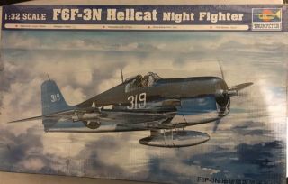 1/32 Scale Trumpeter Hell Cat