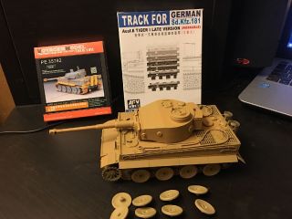 1/35 Early Tiger With Late Track An Detail Set Only