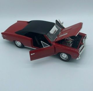 Ertl 1967 Chevrolet Chevelle Ss 396 L78 Bolero Red 1:18 Diecast Muscle Car