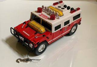 Hasbro Tonka Fire Rescue Hummer,  2000 - Lights Sirens