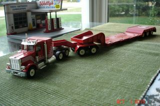 Peterbilt Semi,  Low Boy Tractor Trailer Truck,  1/50 Scale,  For Hauling Big Loads 3