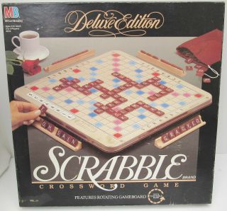 1989 Scrabble Deluxe Edition Wood Tiles Turntable Rotating Base Board Game