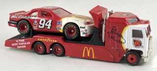 Matchbox Kenworth Cabover Racing Transporter Truck Rig With Car Mcdonald’s Htf
