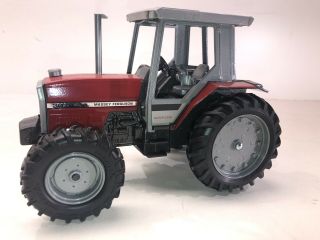 1/16 Massey Ferguson 3070 Mfwd Collector Edition Farm Toy Tractor
