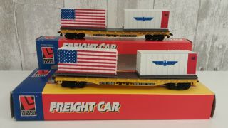 Ho Life - Like Flat Car With Containers Apl/flag 8525 (set Of 2)