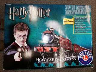 Lionel Harry Potter Hogwarts Express O Scale Train Set 7 - 11020,  Opened Box.