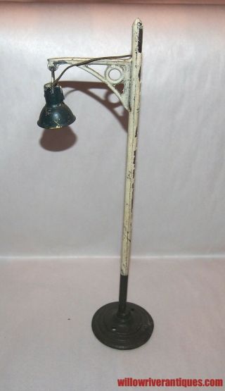 Ives Prewar 600 Arc Lamp Post Or Street Light No.  3 Pa