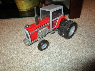 Agco Massey Harris Ferguson Farm Toy Tractor 2805 Displayed Only