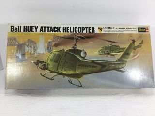 Vintage 1969 Revell Bell Huey Attack Helicopter 1/32 Scale Model Kit