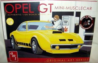 Amt 1/25 Buick Opel Gt 2n1 Stock Or Coupe - Yellow