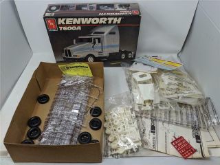 Kenworth T600a Model Truck Amt Ertl 1:25 Scale Model Kit 6976