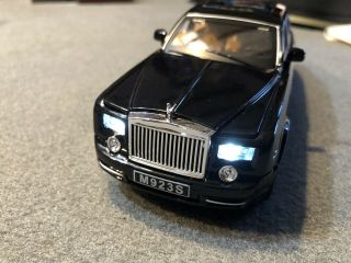1:24 Rolls - Royce Phantom Metal Diecast Model Car Toy Sound&light Black