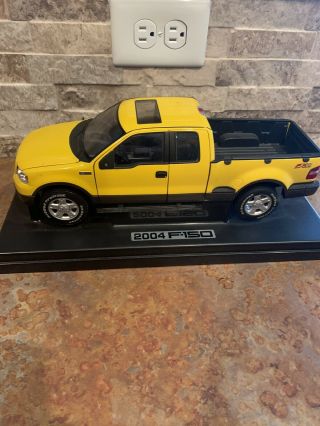 Beanstalk 1/18 Yellow 2004 Ford F - 150 Fx4 Off Road Truck